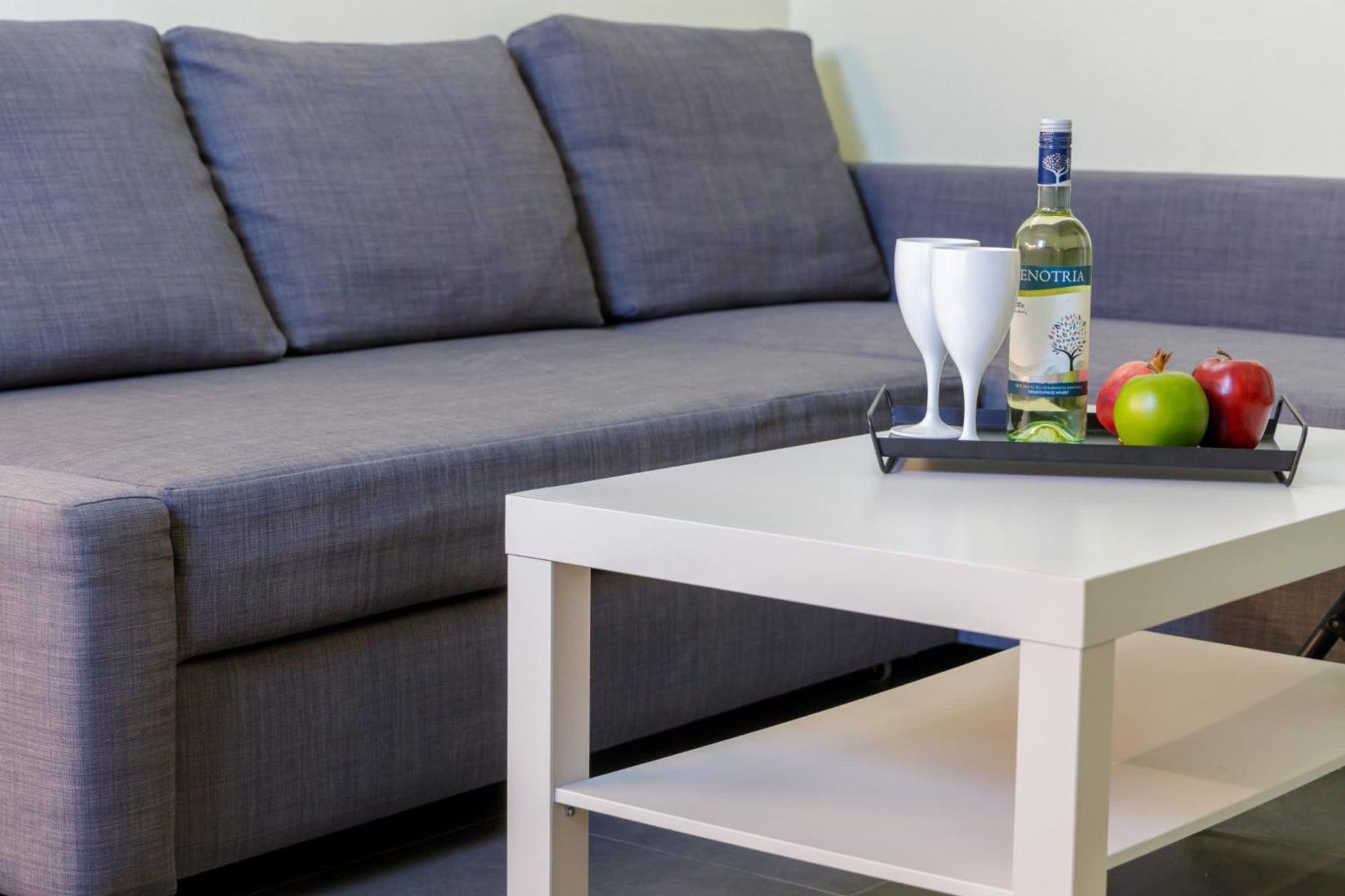 Cozy 1-bedroom Boutique With A Patio Appartement *